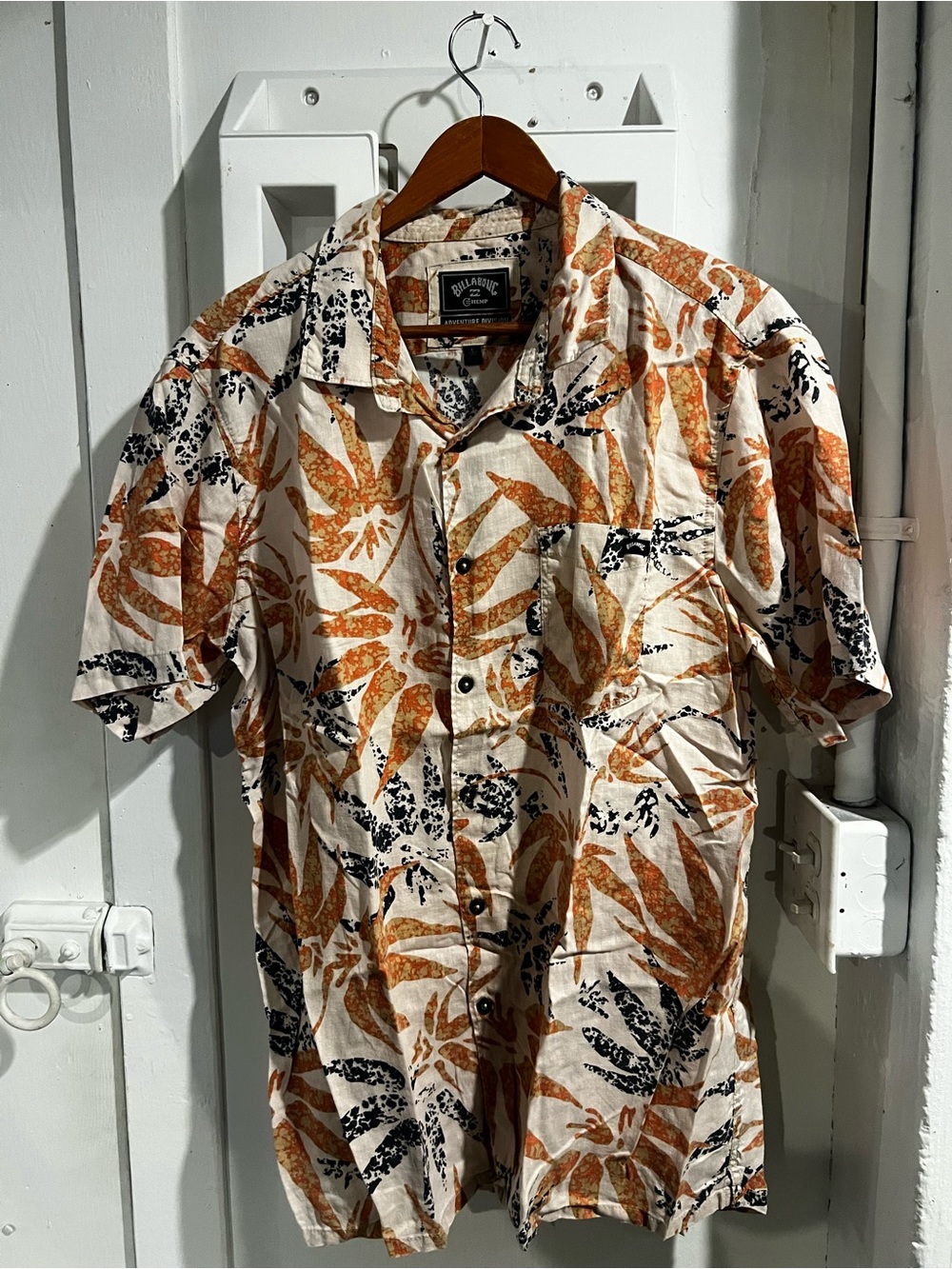 Billabong Cream Short Sleeve Button-Up Shirt with Orange & Black Leaf Print